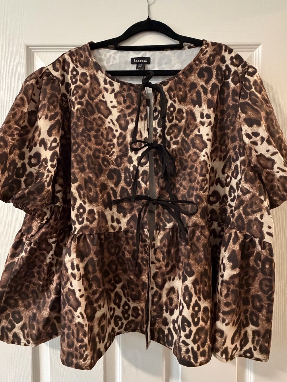 boohoo Brown Leopard Tie-Front Peplum Blouse